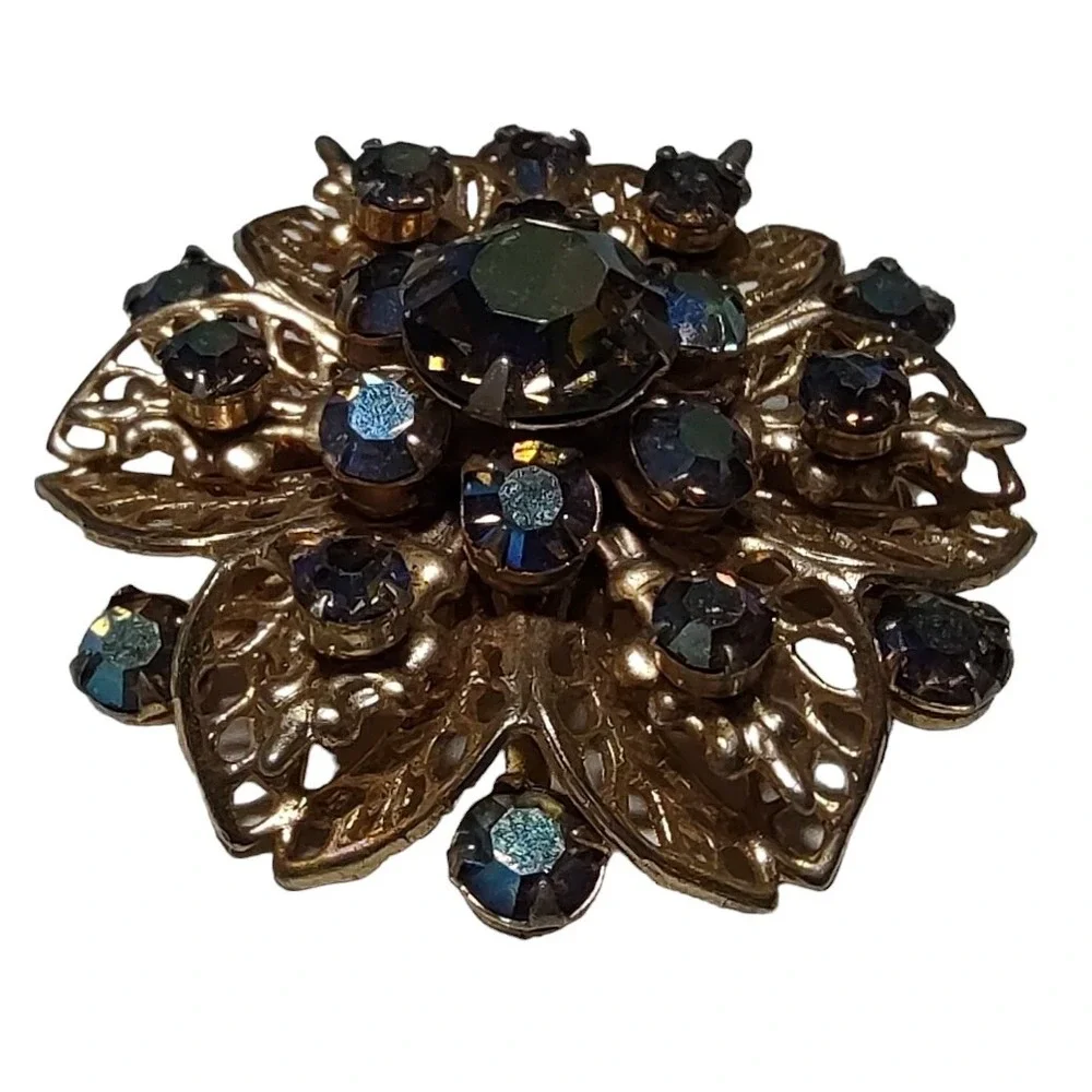 Vintage Brooch Pin Blue Purple Aurora Borealis Goldtone Fillagree Pronged 1.5 in